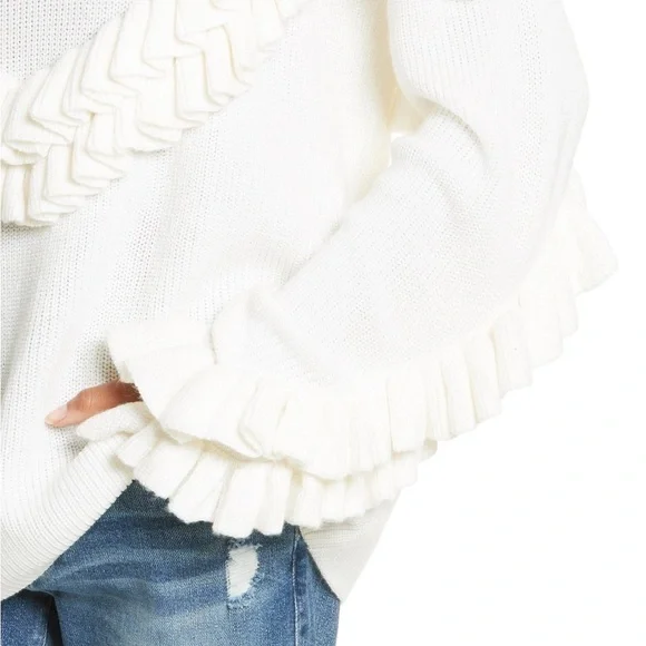 Frame Ruffle-yoke Ribbed Sweater In Off White - Picture 2 of 12